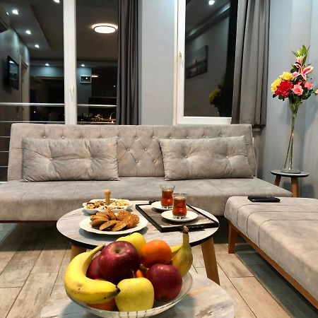 Royalstar Taksim Family Suites Istanbul Exterior foto