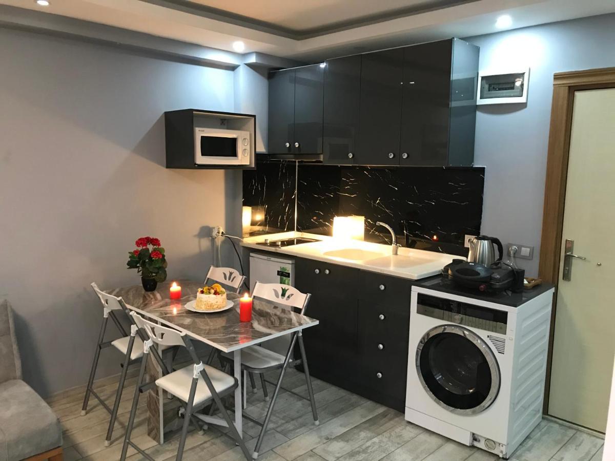 Royalstar Taksim Family Suites Istanbul Exterior foto
